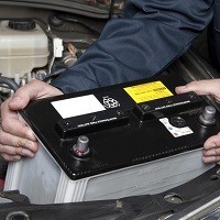 BATTERIA PER AUTO                                           